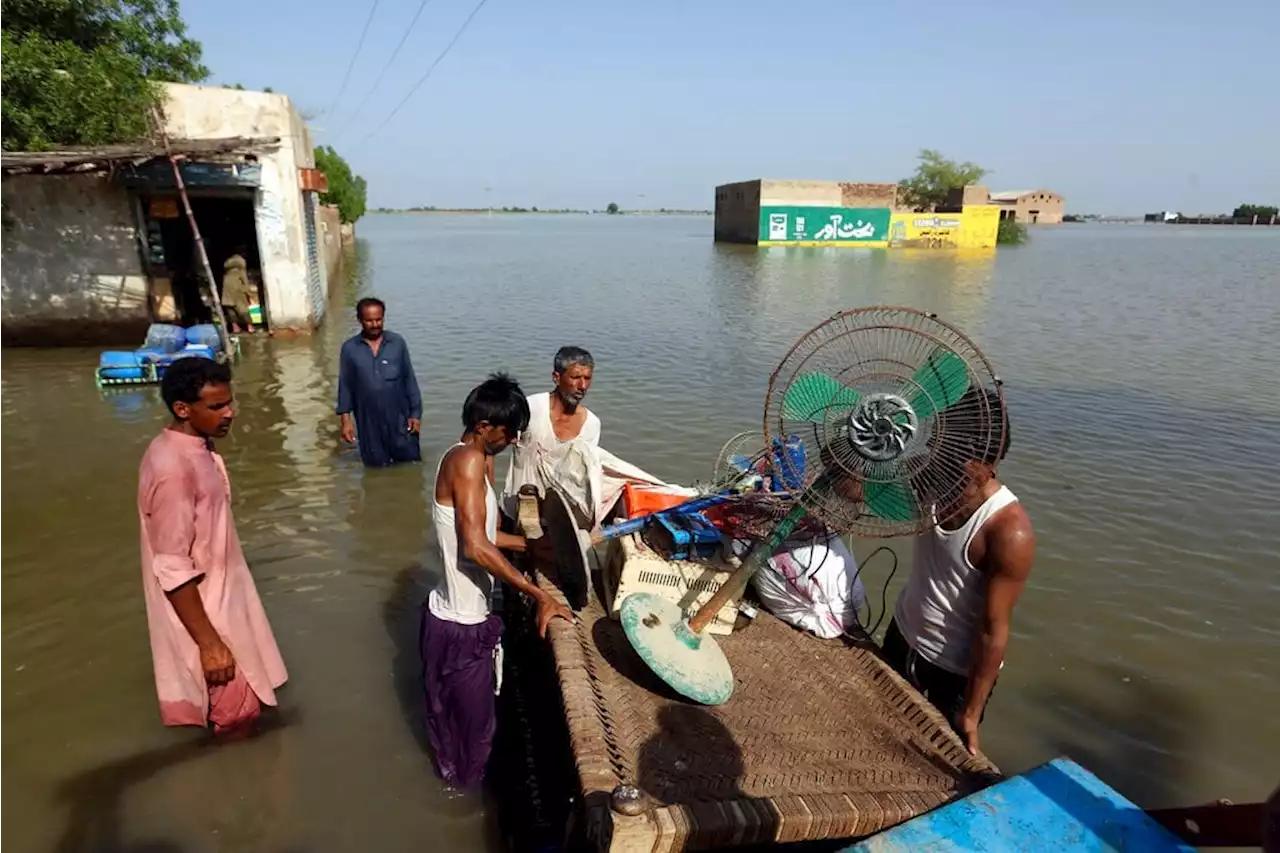 Around 100,000 evacuated due to floods in Pakistan