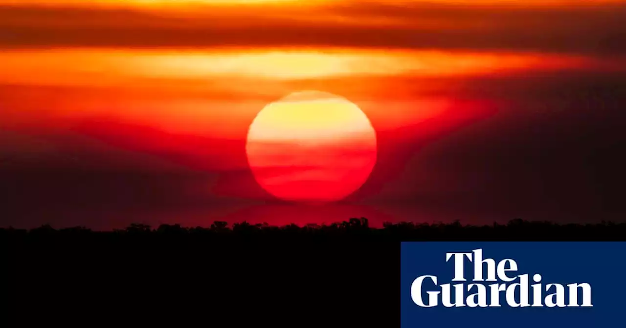 Massive economic pain for Australia if temperature rises exceed 2C, intergenerational report predicts