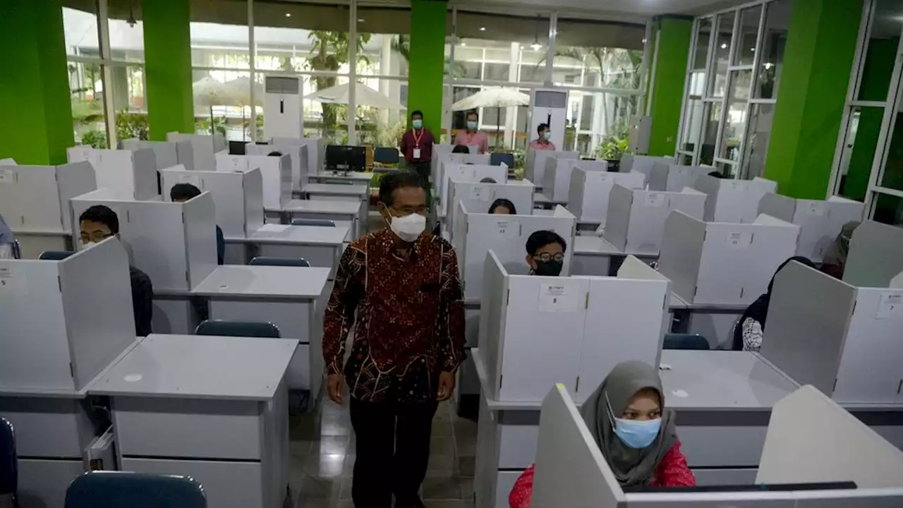 Lebih dari 800.000 Peserta Ikut Ujian Tes Masuk Perguruan Tinggi Negeri