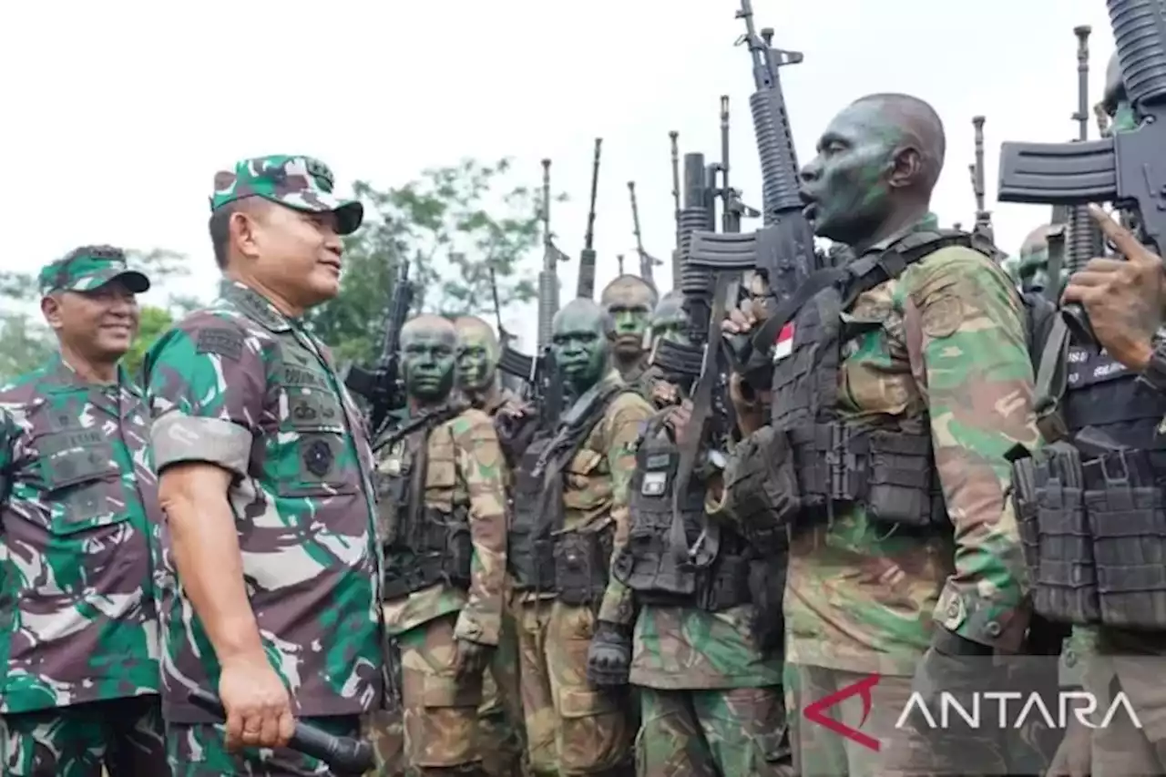 KST Serang Pos Satgas TNI-Polri di Yahukimo, Pratu Agung Tertembak di Kepala