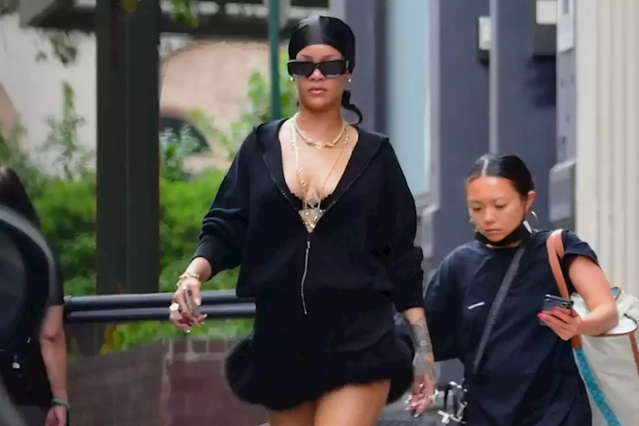 Rihanna Melahirkan Anak Kedua Berjenis Kelamin Laki-laki