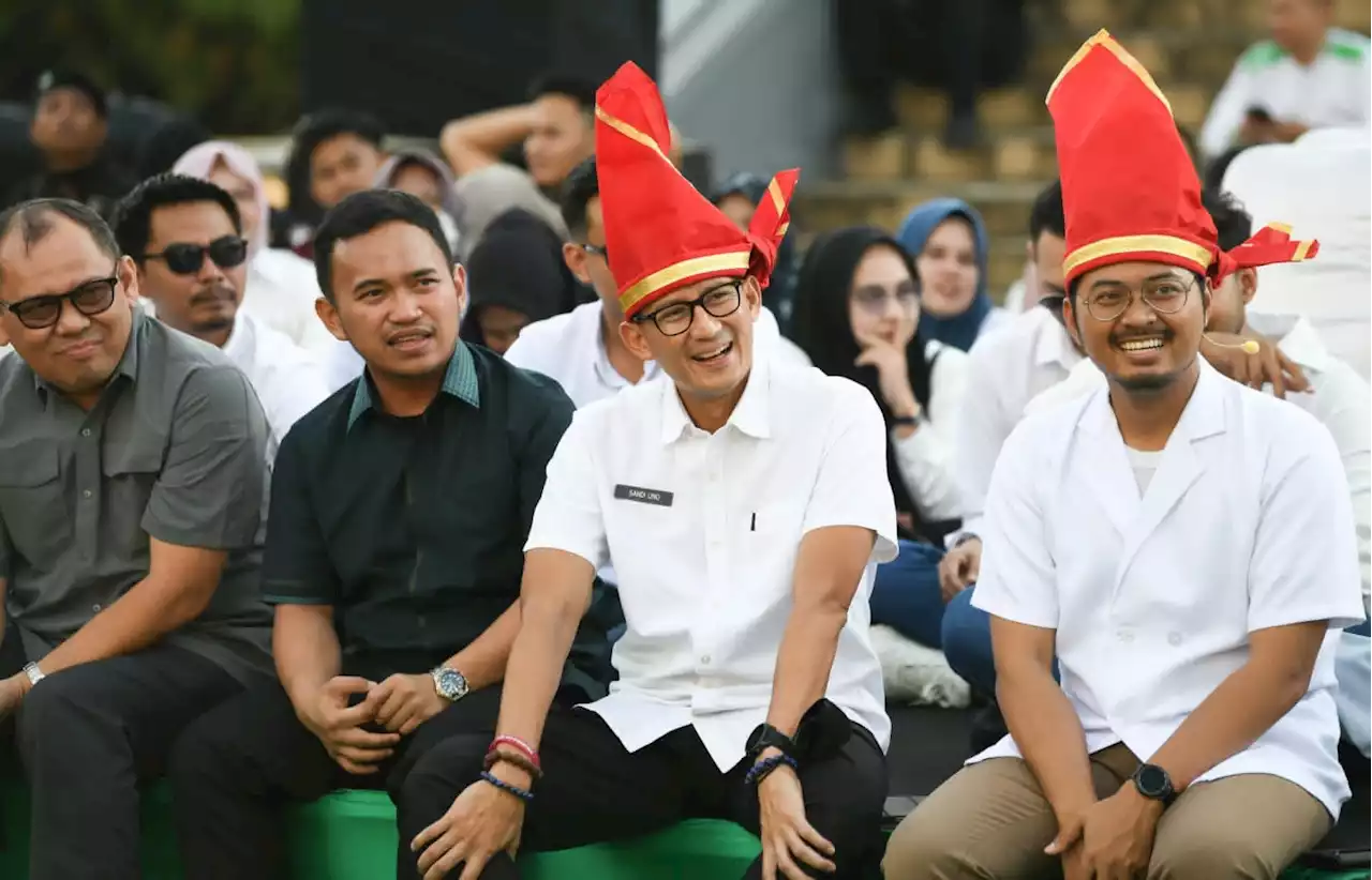 Sandiaga dan Sandinesia Berdayakan Anak Muda di Makassar Untuk Memulai Usaha