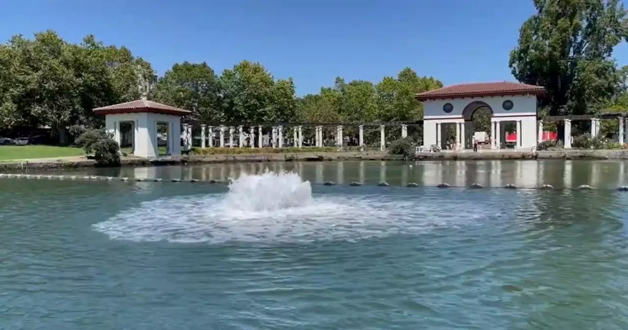 Aeration fountain installed at Lake Merritt to fight algae bloom