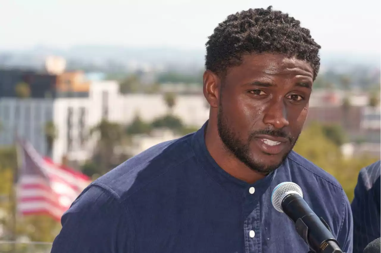 Former USC star Reggie Bush sues NCAA, petitions for records restored