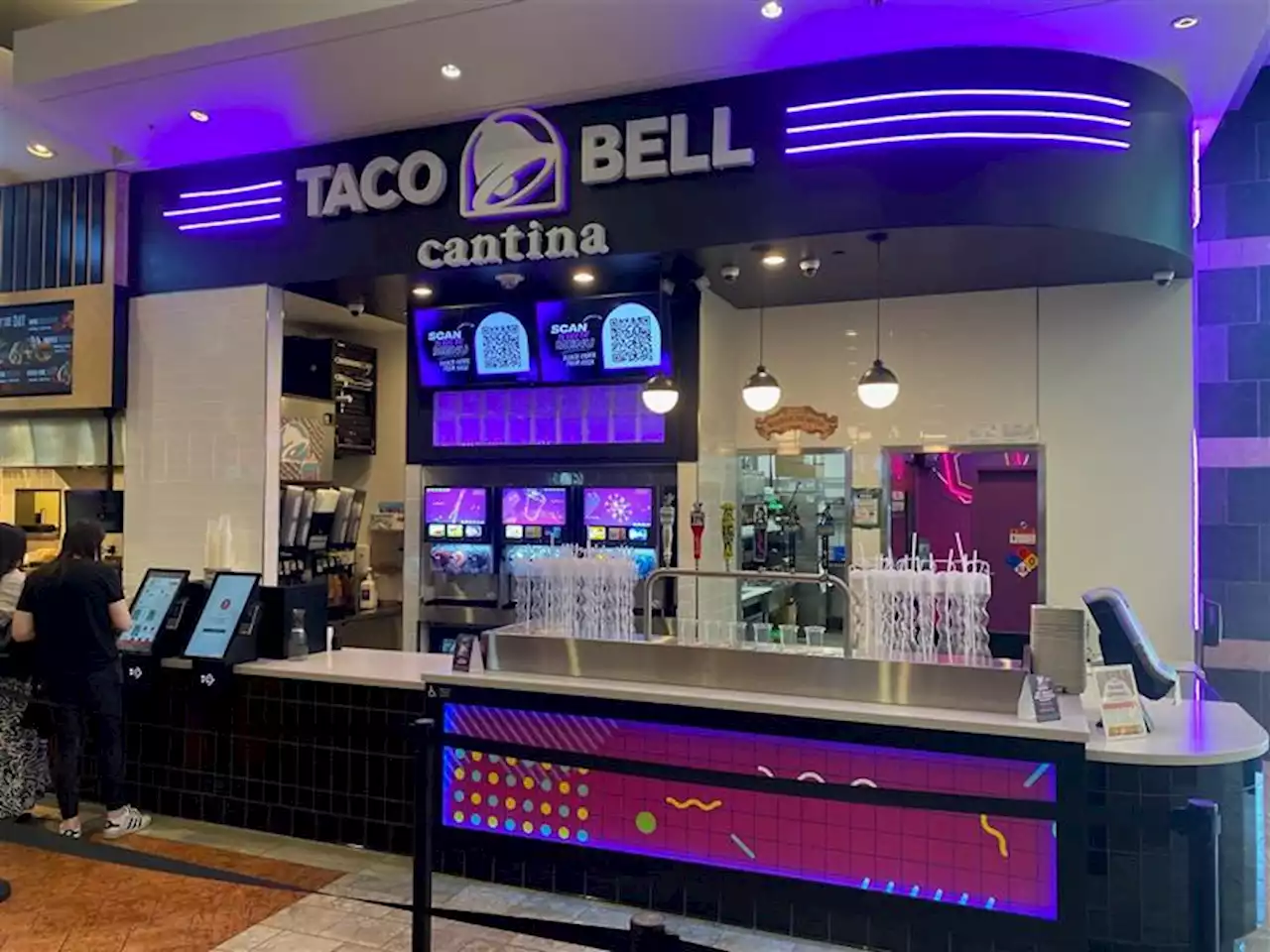 San Jose: Taco Bell Cantina brings beer, burritos, comfy patio to the mall