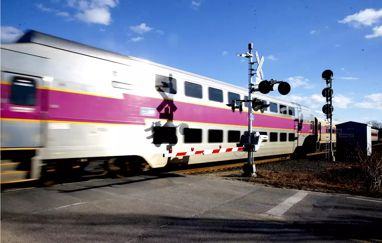 Major delays on MBTA Fitchburg Line due to police activity