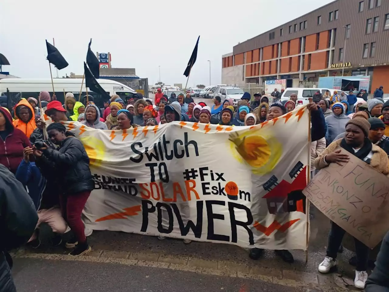 | 'It's like I don't exist': Khayelitsha residents march over long wait for IDs