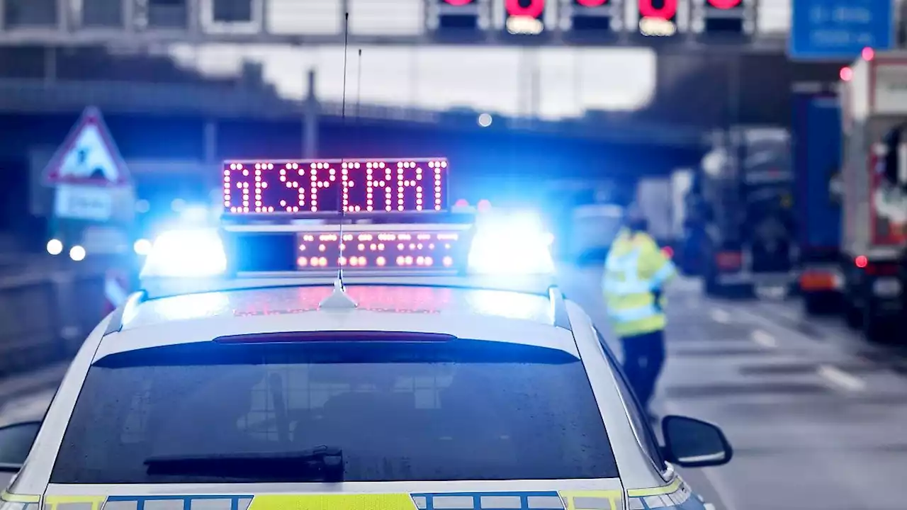 Sperrung der A19 südlich von Rostock angelaufen