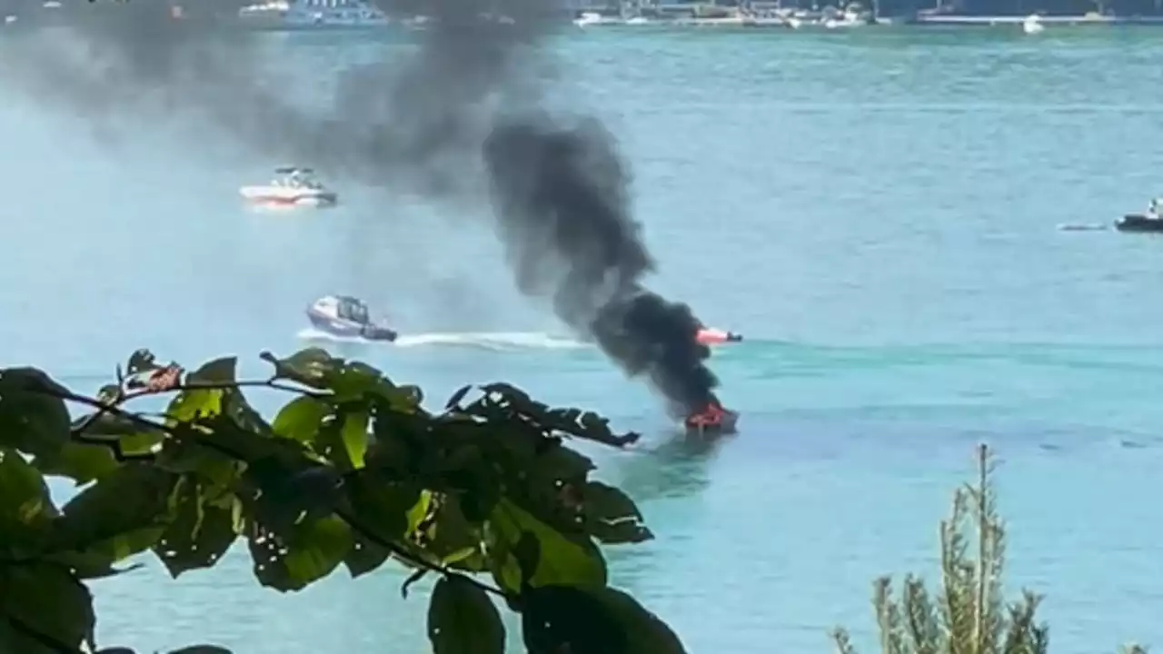 Elektroboot brennt am Wörthersee lichterloh