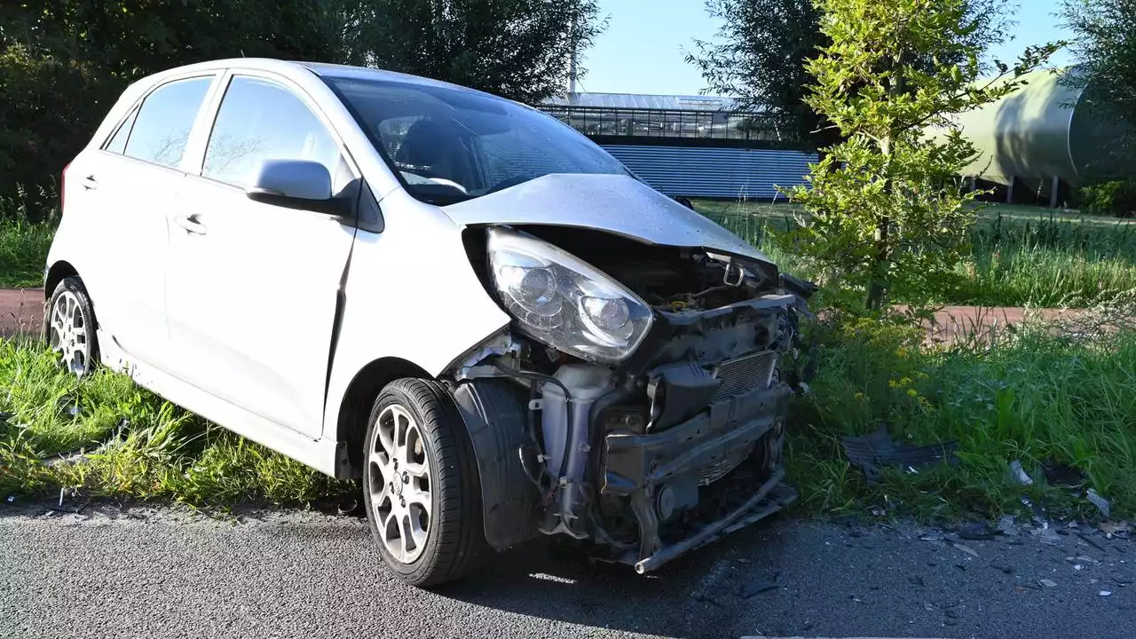 112-nieuws: auto en truck botsen • onderzoek naar dode Den Hout loopt nog