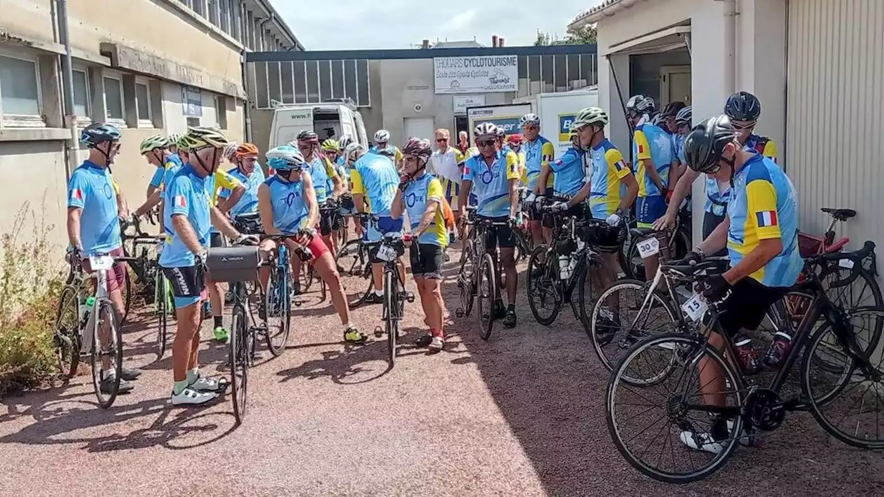 Le tour cyclotouriste 2023 de passage à Thouars | Courrier de l'Ouest