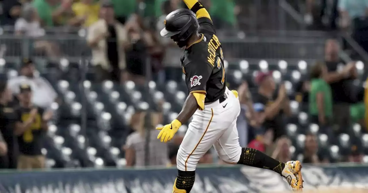 Piratas doblegan 6-3 a Cardenales con jonrón de McCutchen