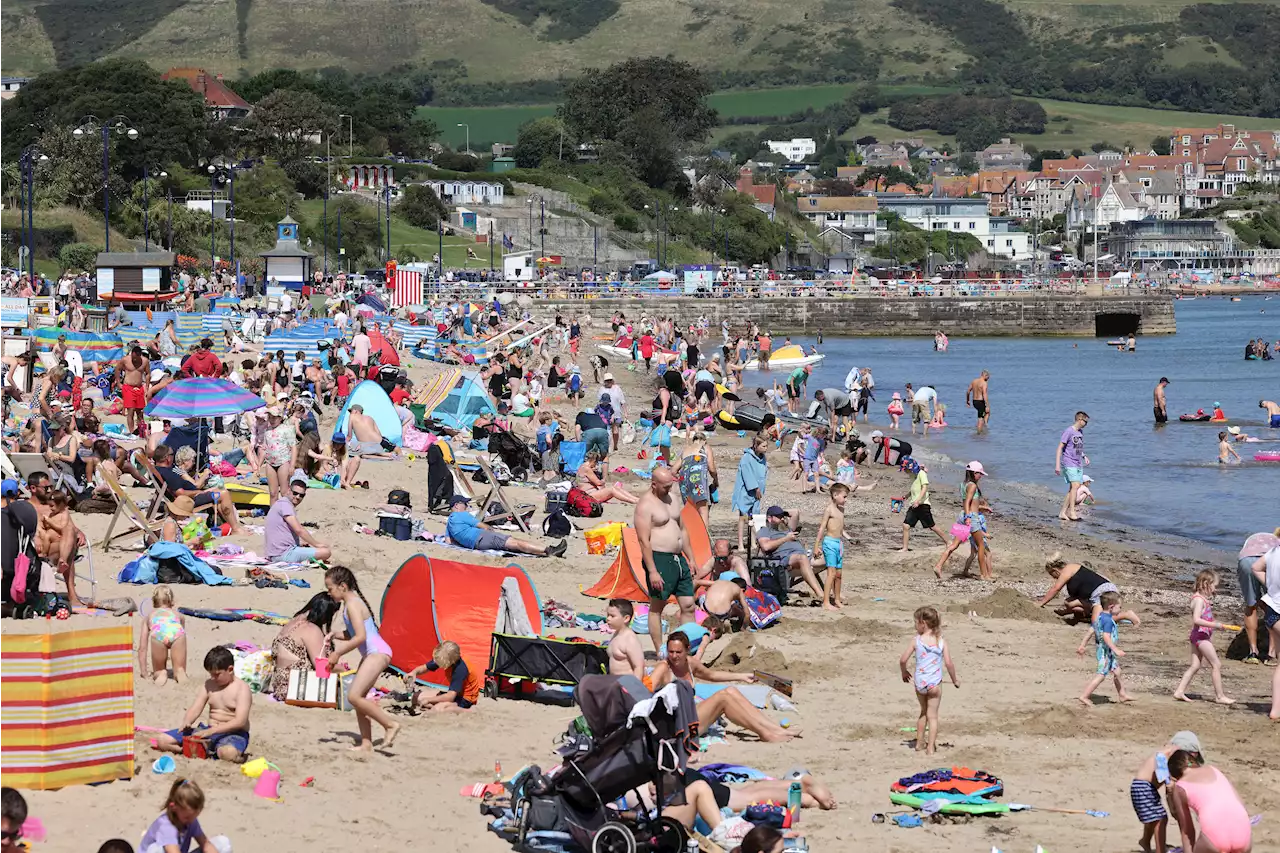 Brits to bask in 26C sunshine TODAY - as Met Office Bank Holiday forecast