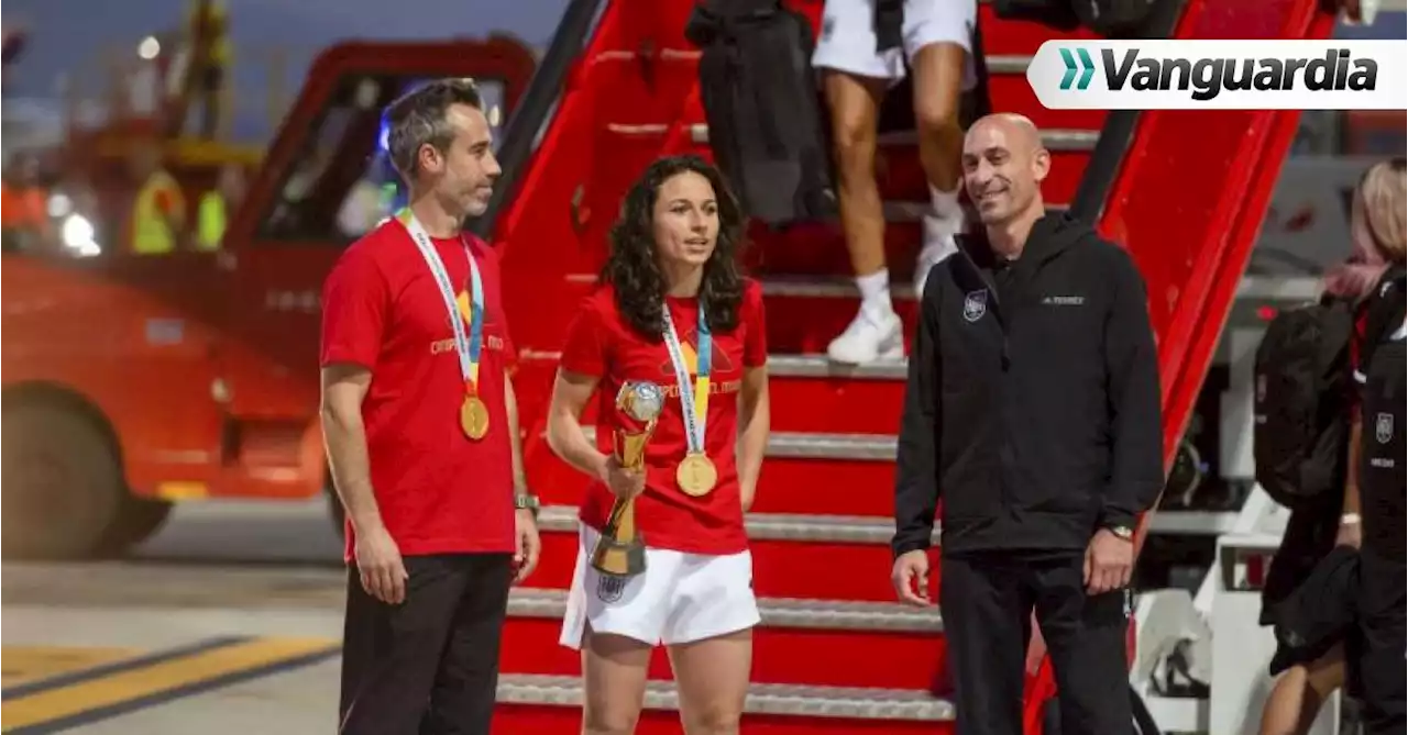 Otro escándalo: Un video muestra a Jorge Vilda, entrenador español, tocando indebidamente a una jugadora