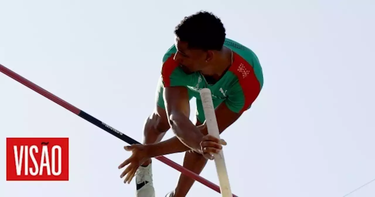 | Pedro Buaró estreia-se com eliminação no salto com vara nos Mundiais de atletismo