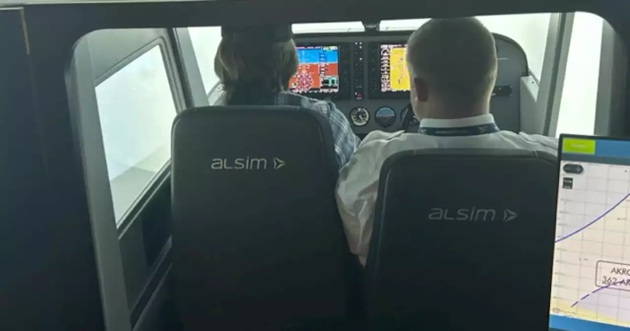 Kent State aeronautics program taking off with pilots, air traffic controllers in demand