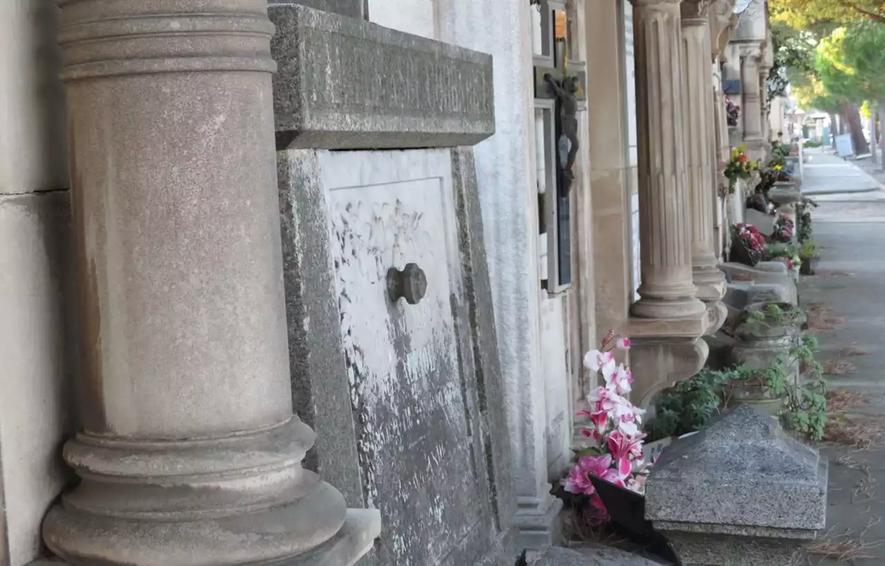 Un homme s’immole par le feu dans un cimetière de Toulouse