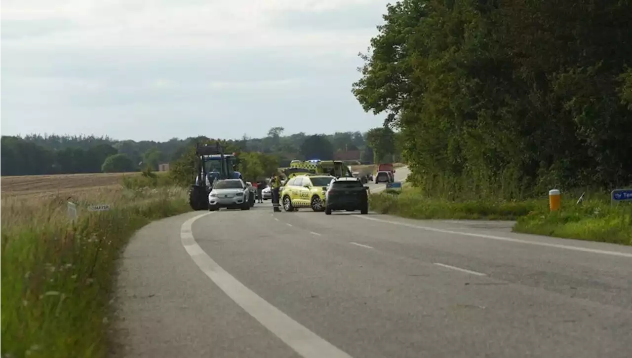 Alvorlig færdselsulykke: Motorcyklist alvorligt tilskadekommen