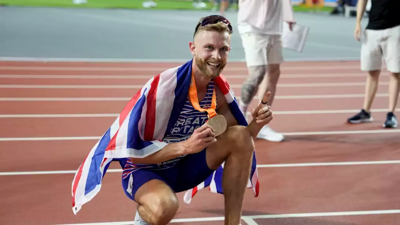 Briton Kerr stuns Ingebrigtsen to win 1,500m gold