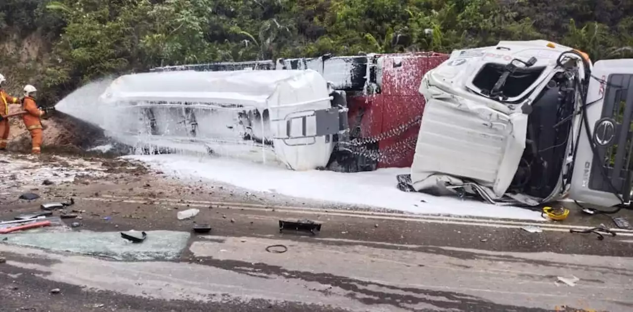 Oil tanker driver seriously hurt in Keningau accident