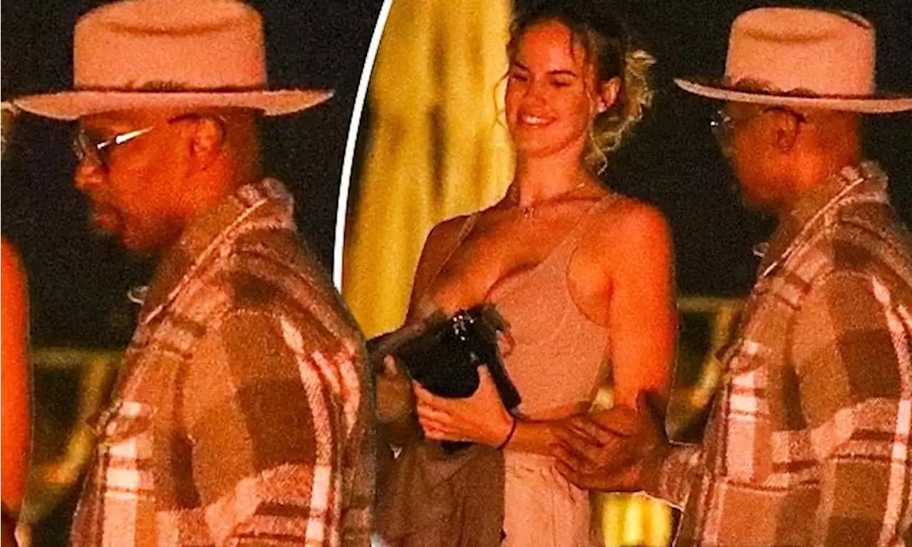 Jamie Foxx enjoys a date night with his girlfriend at Nobu Malibu