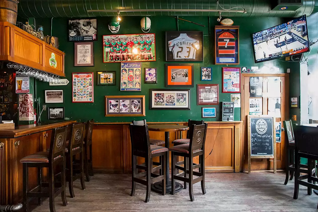 The Best Irish Bars for Drinking While Planning Your Trip to Dublin