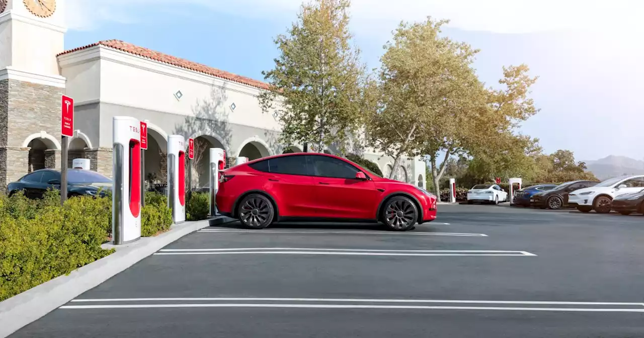 What is a Tesla Supercharger? | Digital Trends