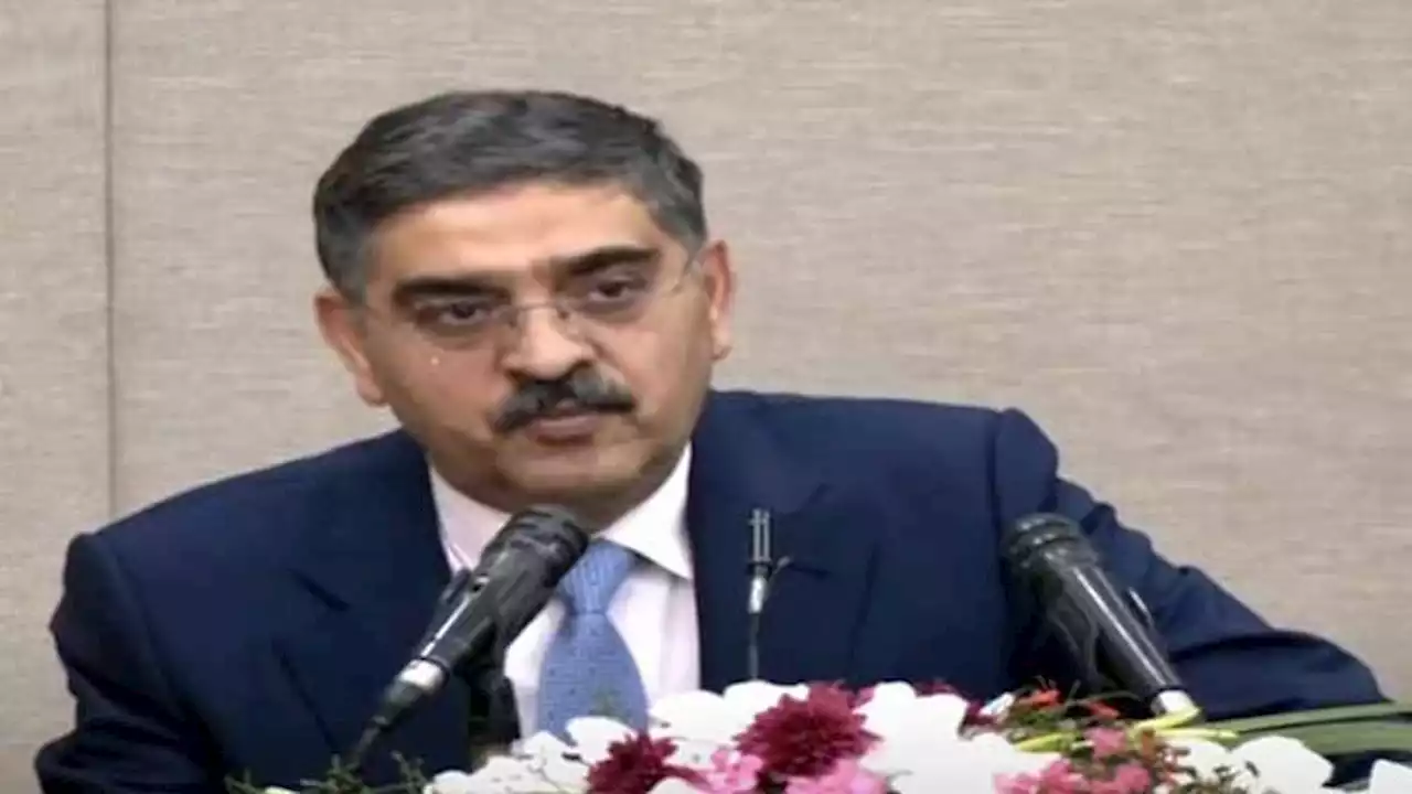 PM Kakar honours SSG commandos, locals for successful Battagram operation