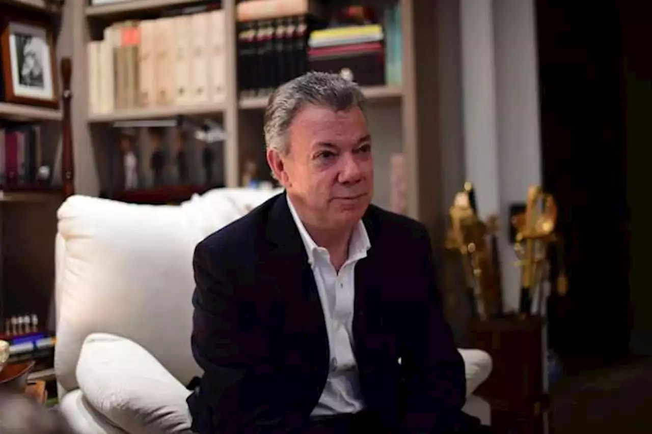 Juan Manuel Santos se reunió con sus exministros en Bogotá