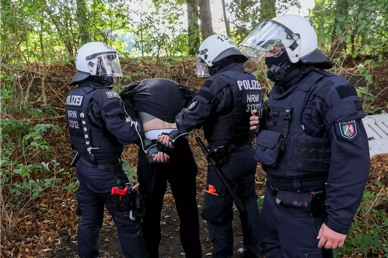 „Beinahe luxuriös“: Neue Kölner Polizeiwache direkt am Stadion – erster Blick in die Zelle