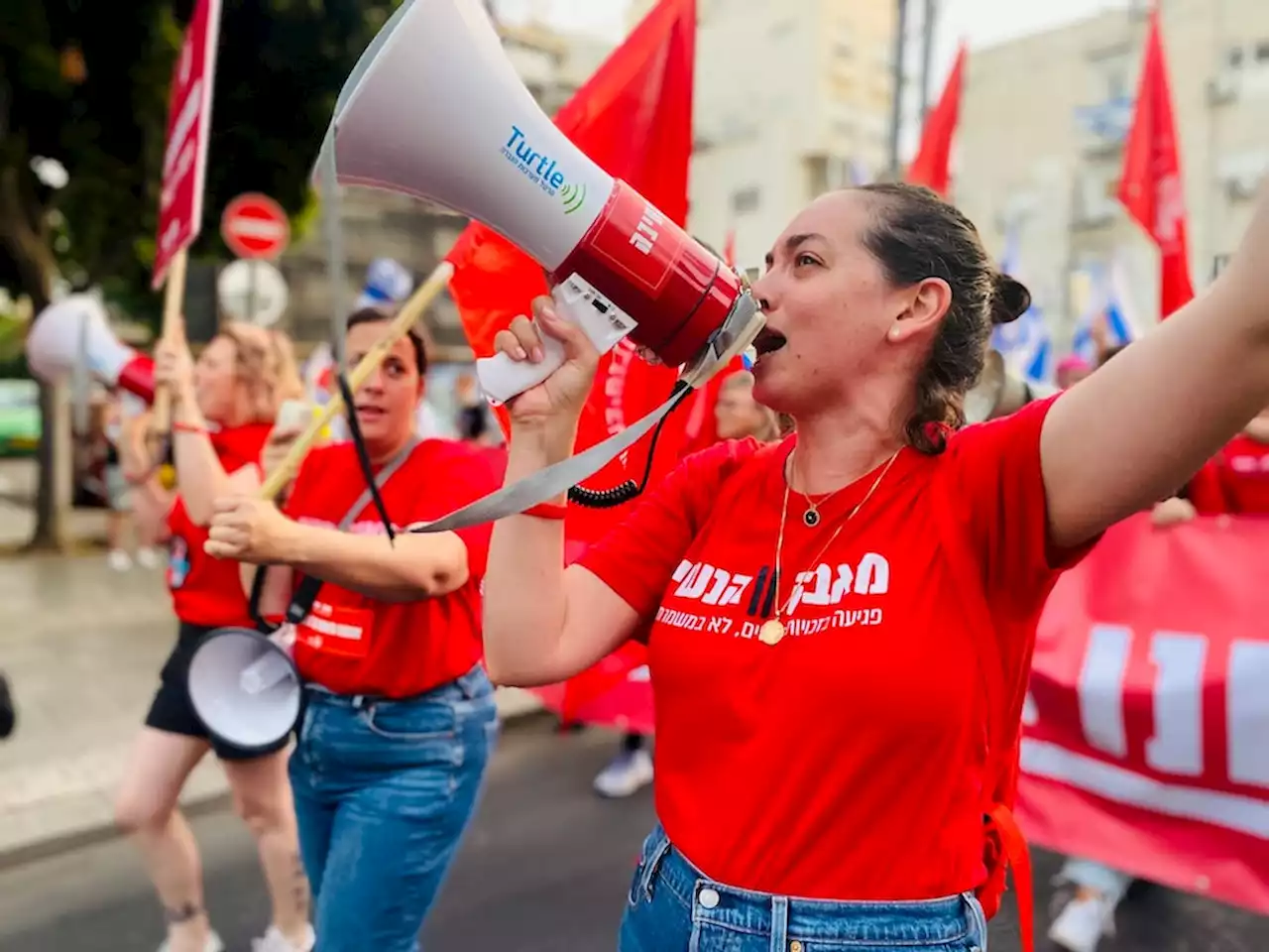 Gesellschaft: Mehr Geschlechtertrennung? Sorge um Frauenrechte in Israel