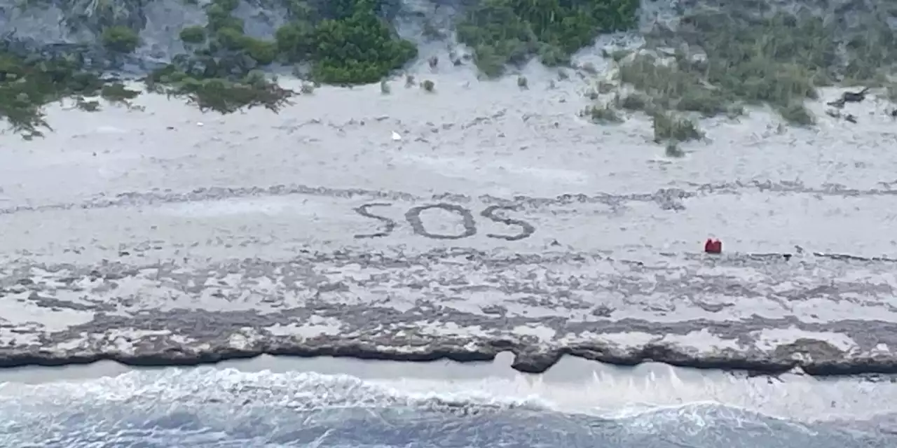 Segler, der SOS“ in den Sand kratzt und gerettet wird, ist Deutscher