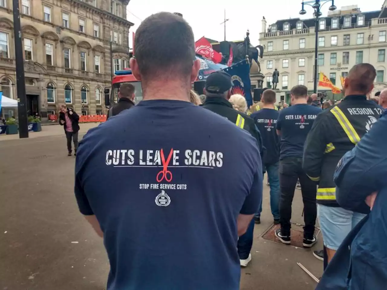 Firefighters warn of first strike in 20 years if cuts go ahead at Glasgow rally