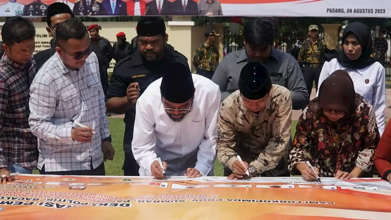 Peaceful and Integrity Elections Begin to Be Proclaimed in West Sumatra