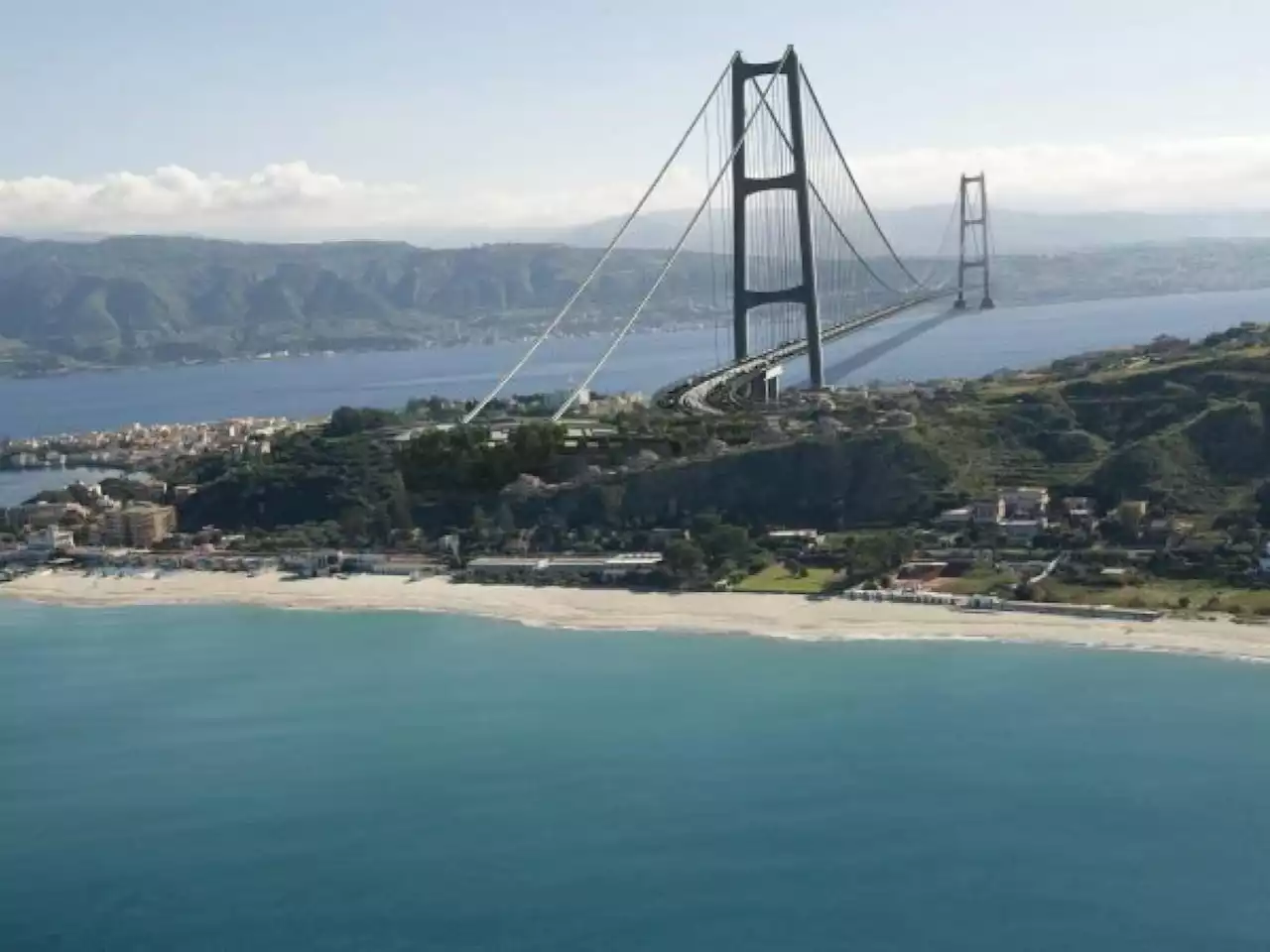 Ponte sullo stretto stipendi e pensioni. Governo in campo contro il vincolo del patto di stabilità