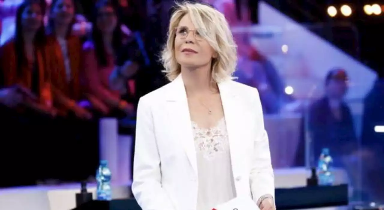 Amici, brutte notizie per Maria de Filippi: salta la messa in onda? La decisione di Mediaset