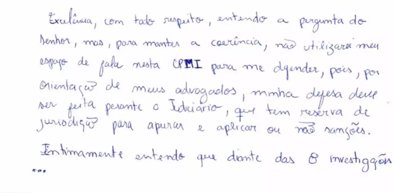 Mauro Cid leva anotações para ler a deputados em CPI do DF; veja documento