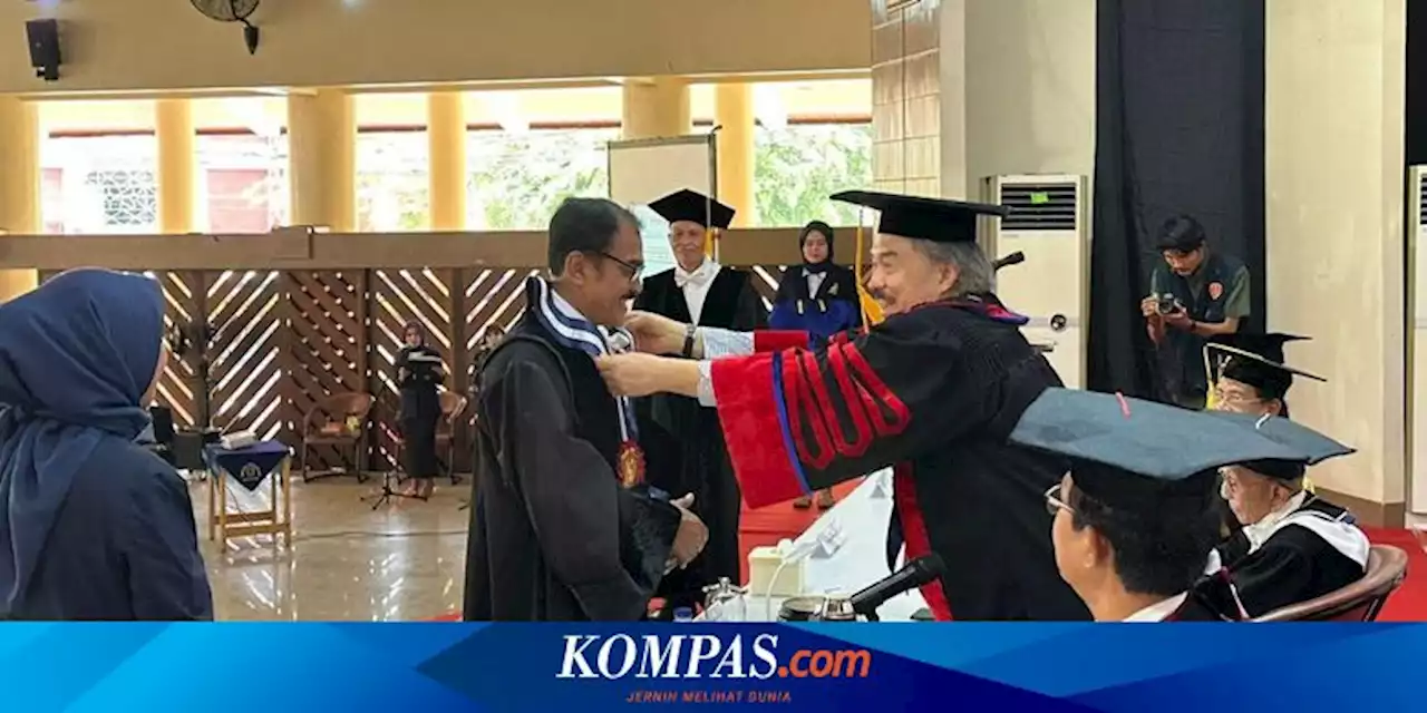 Kukuhkan 2 Guru Besar, Ketua Sidang Senat Ingatkan Bahaya Pragmatisme dan Oportunisme