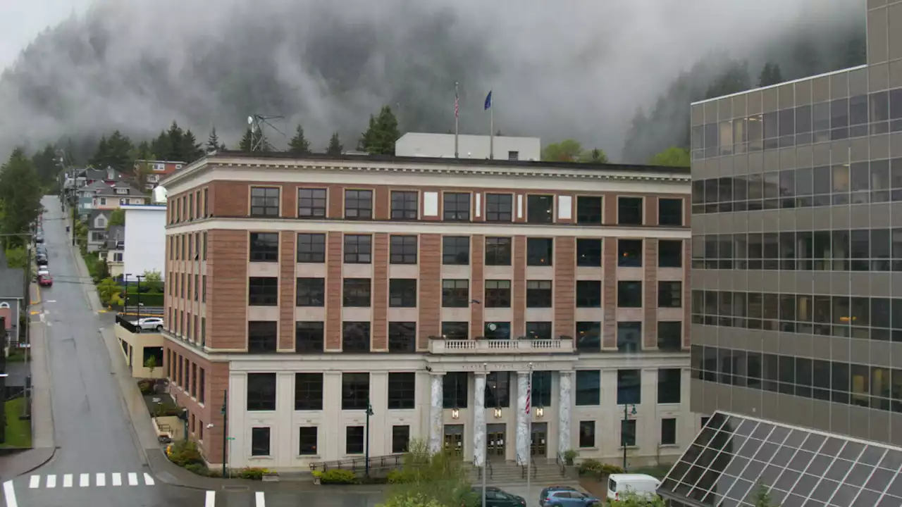 Alaska state payroll jobs go unfilled, causing problems for other workers