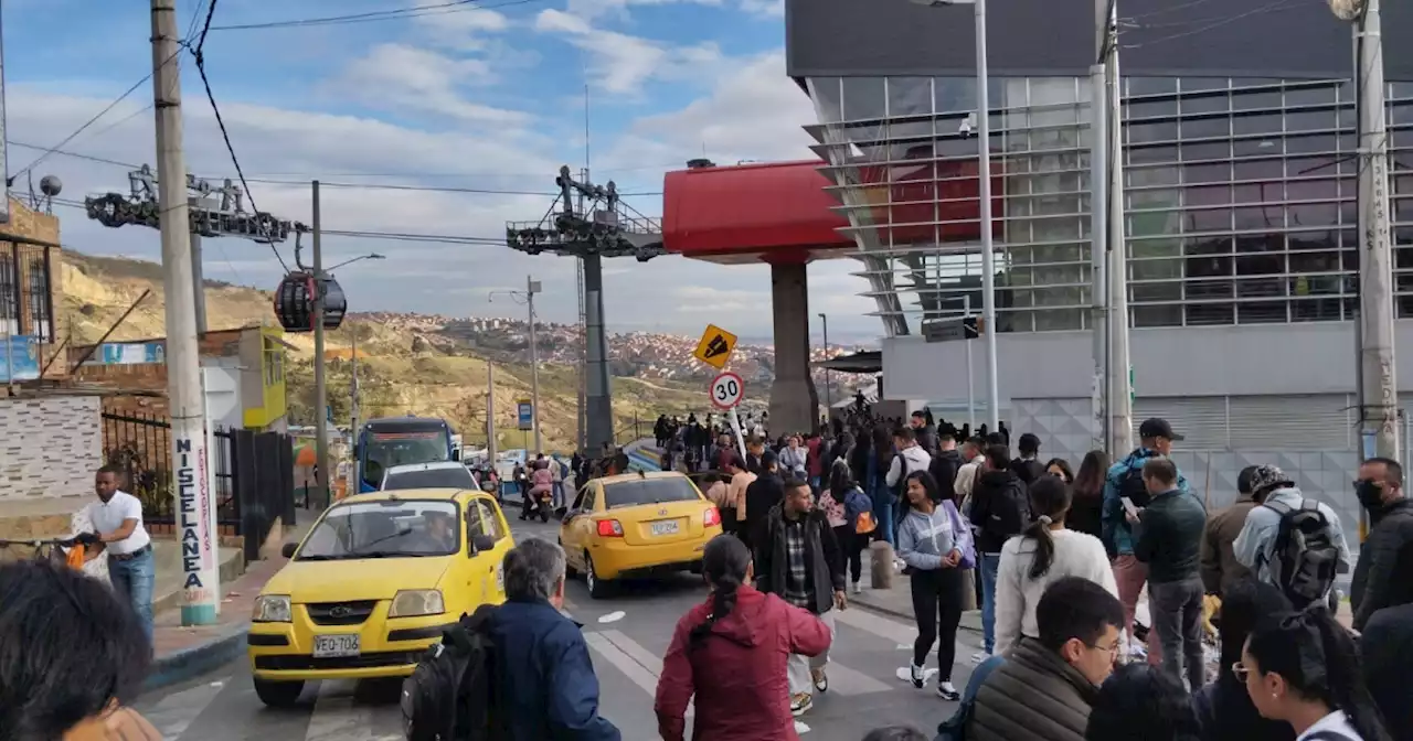 Caos en Bogotá: Movilidad afectada en varios puntos, portales colapsados