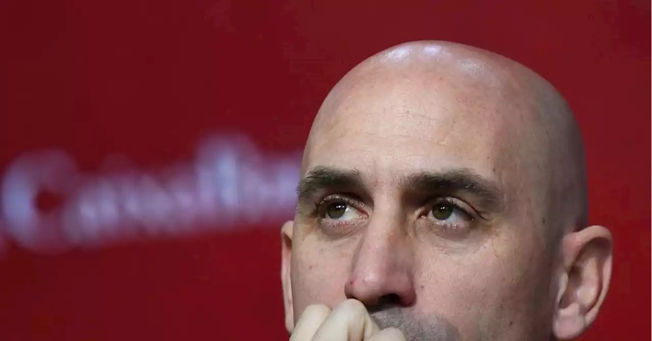 Baiser forcé: la pression croît sur Rubiales, dans le viseur de la Fifa