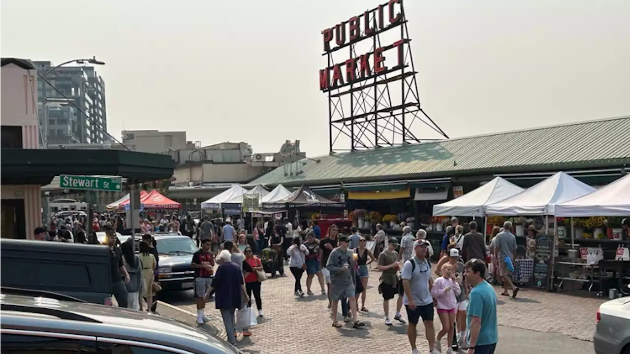 It's shaping up to be a hot, sunny weekend in Seattle