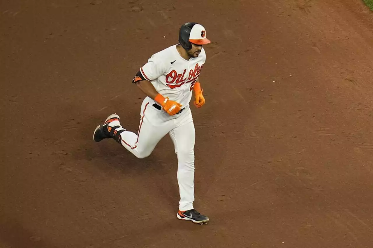 Anthony Santander hits 2 homers to back Dean Kremer as Orioles beat Blue Jays 7-0