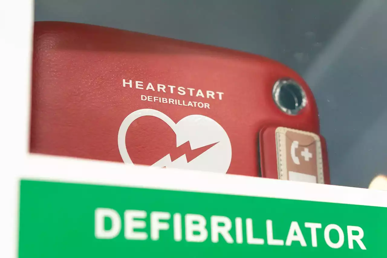 Shock to the Heart: Defibrillators Boost Cardiac Arrest Survival Even With Fast Ambulance Arrival