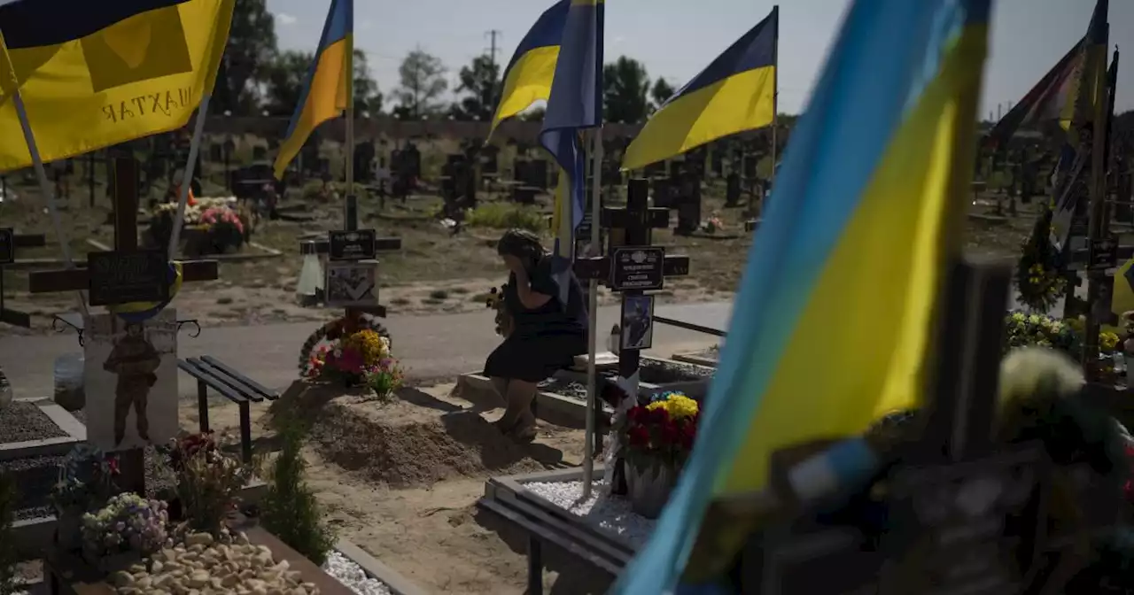 Ukraine marks Independence Day and vows to keep fighting Russia as it remembers the fallen