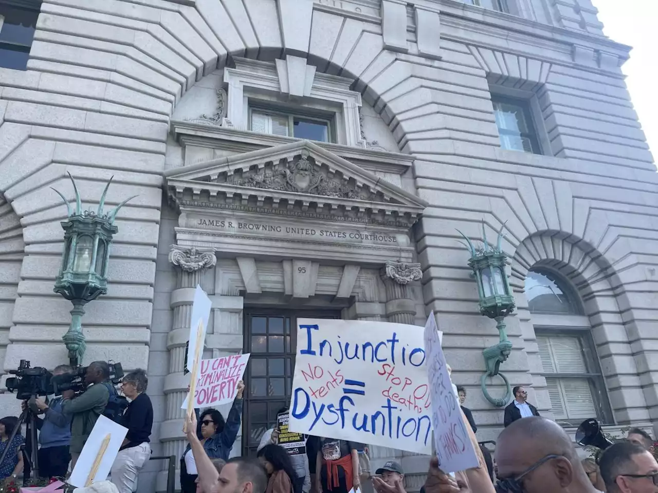 SF officials clash over temporary homelessness injunction