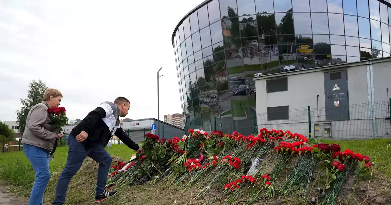 Russos prestam homenagem a Prigozhin na sede do grupo Wagner