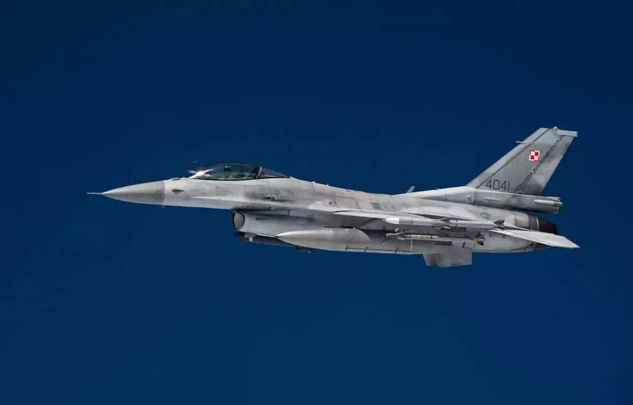 Guerre en Ukraine : des pilotes ukrainiens formés au F-16 aux États-Unis à partir de septembre