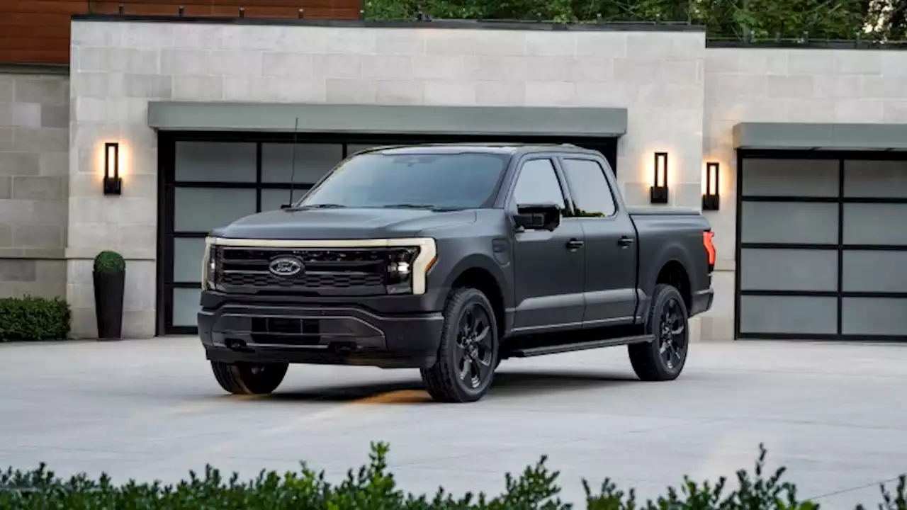 2024 F-150 Lightning Platinum Black