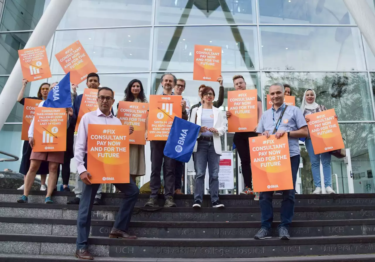 NHS doctors go on strike today in 'massive headache' ahead of Bank Holiday